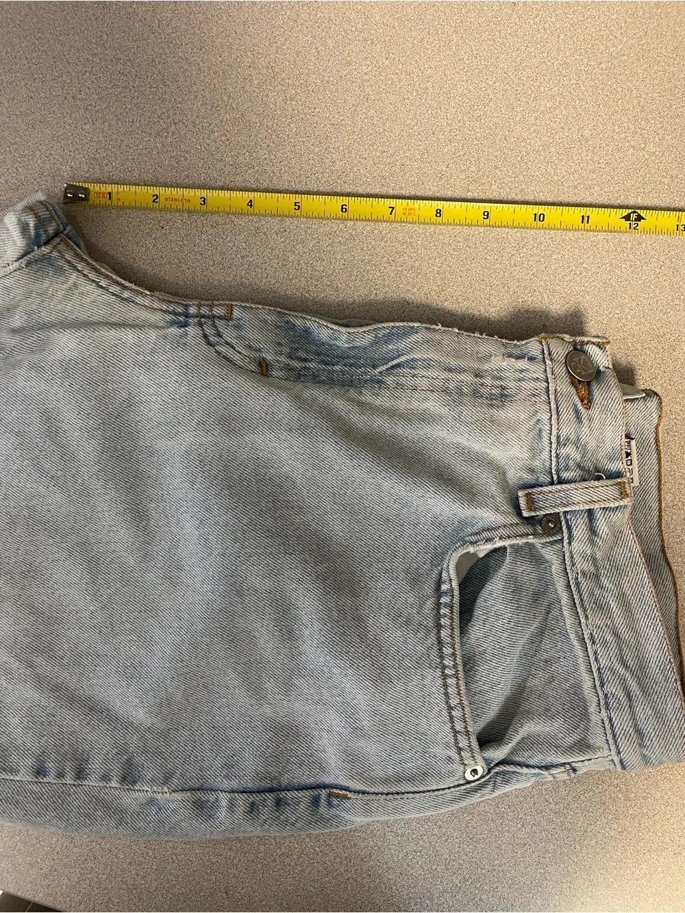 Calvin Klein vintage light wash High-Rise Straight Leg Women’s Jeans